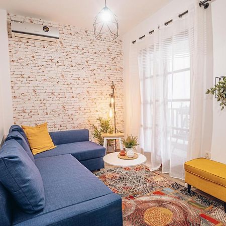 Retro Boutique Apt W Balcony In Historical Area Apartment Tesalonika Bagian luar foto