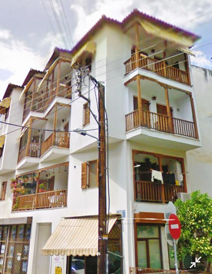 Retro Boutique Apt W Balcony In Historical Area Apartment Tesalonika Bagian luar foto